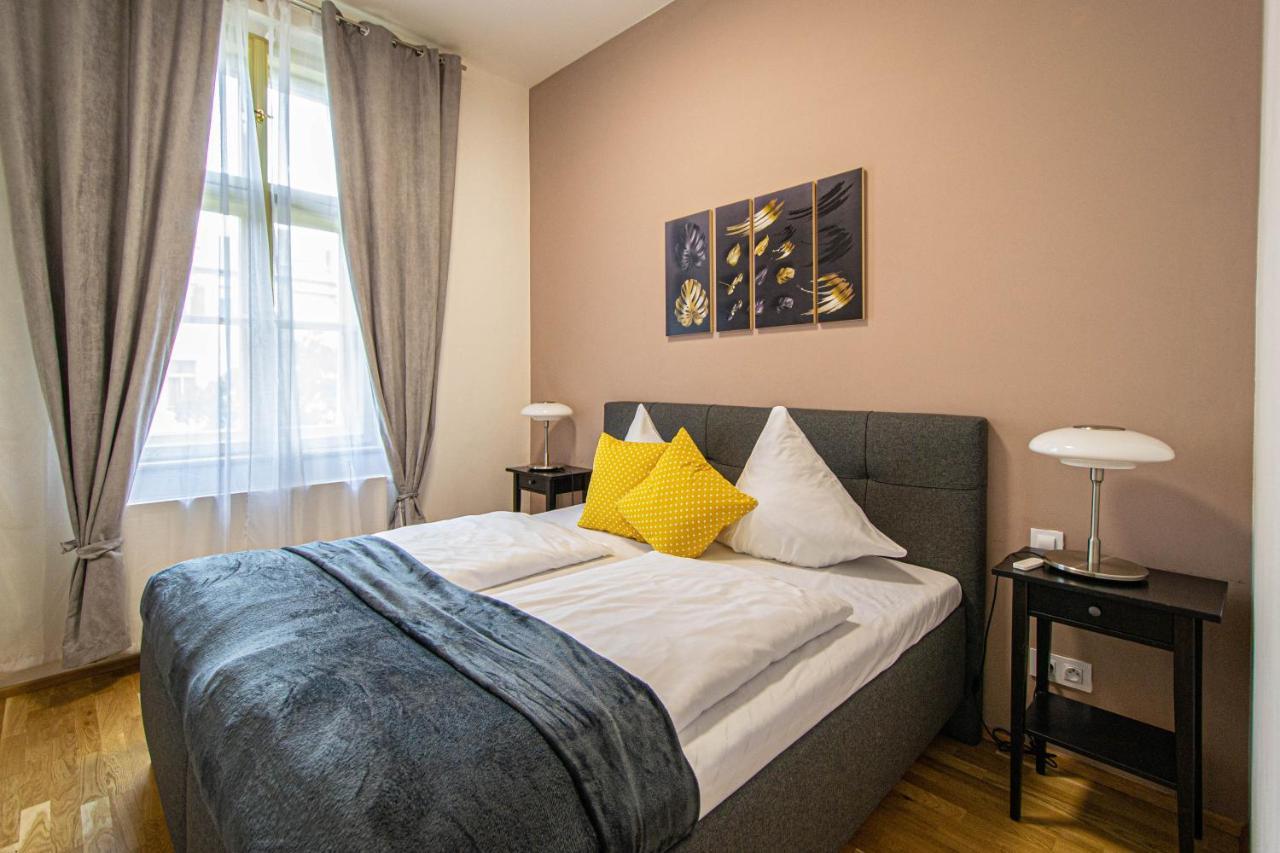 Stylish Apartment In Prague Best Gastronomic Area Экстерьер фото